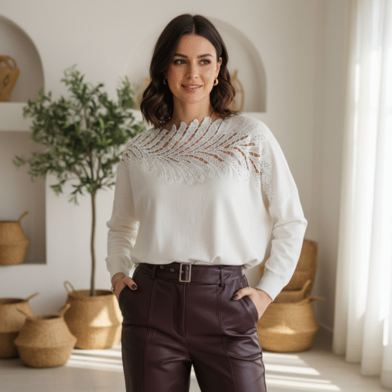 Pull ajouré raffiné